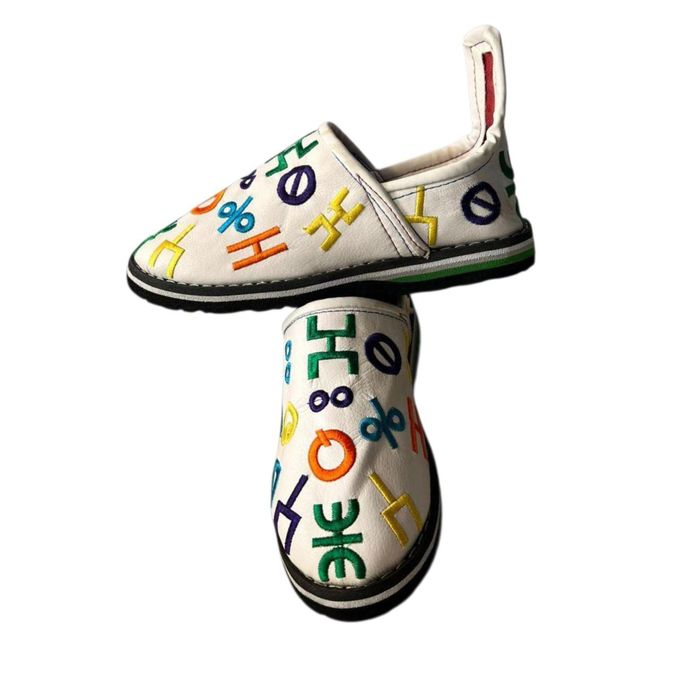 Handcrafted Moroccan Embroidered Slip-On Shoes – Amazigh Inspired