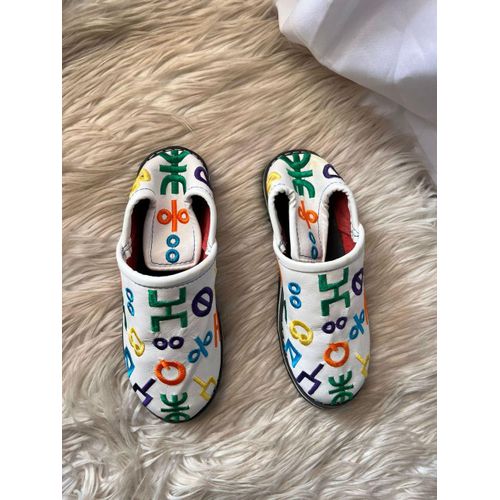 Handcrafted Moroccan Embroidered Slip-On Shoes – Amazigh Inspired
