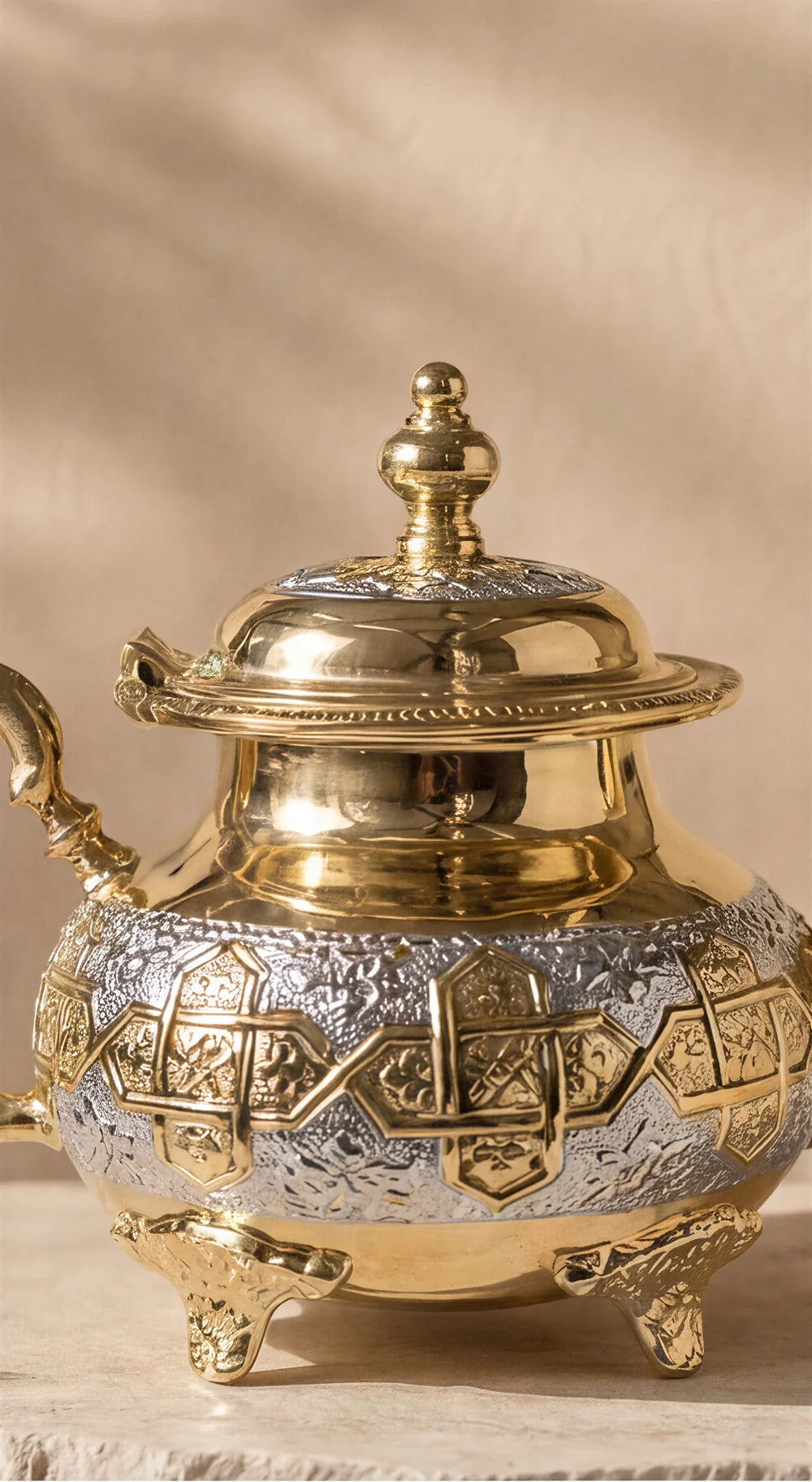 Traditional Moroccan Engraved Teapot – Silver or Two-Tone | 300 ml–1 L